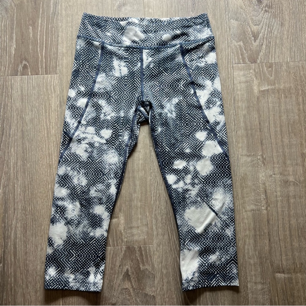 The North Face Navy and White Capri‎ Leggings Yoga Pants Geometric Women’s S